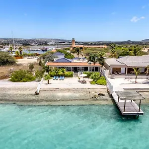 Oceanfront - Port Of Call - Villa